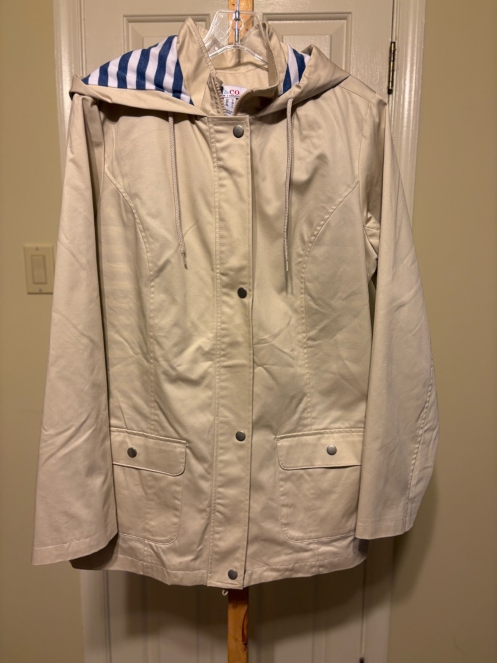 NWOT Denim & Company - Woman’s Cream Hooded Spring  Jacket, Size: M